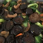香菇小白 Siow Peh w/ Mushroom