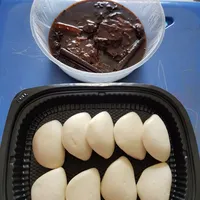 Click to see Braised Pork w/Bun