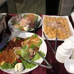 Jellyfish, Top Shell, Octopus, Smoked Duck and Sliced Prawn Salad 海哲、海螺、章鱼, 熏鸭、蝦沙律