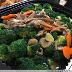Broccoli with Mixed Mushroom