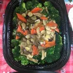 Broccoli with Mixed Mushroom and Fatt Choy 发财西兰花杂菇