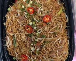 Hong Kong Fried Egg Noodles | Customer Photo | Select Catering