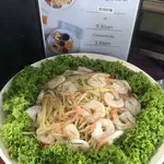 Green Papaya Salad with Prawn