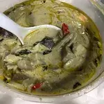 THAI GREEN CURRY CHICKEN OR BEEF