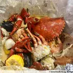 Crab in a Bag Imperial Pot 帝国袋 - U.P $88.80 NOW $79.90!, Able to serve up to 5 pax , ...