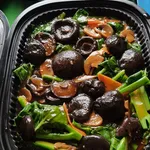 香菇芥兰 Kailan w/Mushrooms