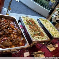 Click to see Signature Curry Chicken w/ Potato