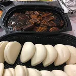 扣肉馒头 Braise Pork w/ Bun