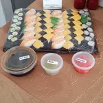 Signature Maki & Sushi Platter