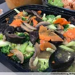 Broccoli w/ Mushroom •香菇兰花 (Chef's Recommendation)