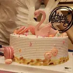 1x Flamingo Cake @$68 (Size: 9 Inch) (Flavours : Cookies and Cream)