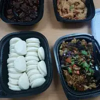 Click to see 扣肉馒头 Braise Pork w/ Bun