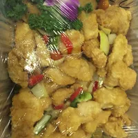 Click to see Sweet & Sour Fish  酸甜鱼片