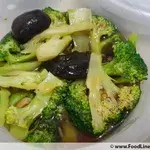Mushrooms with Broccoli