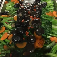 Click to see Hong Kong Chye Sim w Mushroom & Wolfberries