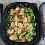 Australian Broccoli with Baby 12 Head Abalone