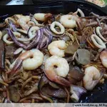 Braised Emperor Canto Fortune Noodle with Seafood 至尊鸳鸯富贵面