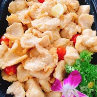 Click to see Lemon Fish 柠檬鱼片