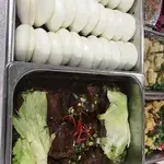 扣肉包 Chinese Bun w/ Stewed Pork