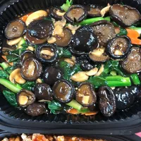 Click to see 香菇芥兰 Kailan w/Mushrooms