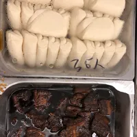 Click to see 扣肉馒头 Braise Pork w/ Bun