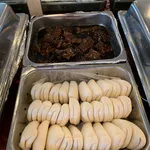 扣肉馒头 Braise Pork w/ Bun