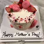 1x Rose Lychee Cake @$65 (Size: 6 Inch)