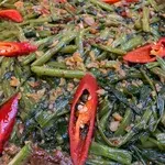 Kang Kong with Garlic
