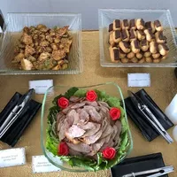 Click to see Japanese Sesame Sauce Smoked Duck 日式芝麻酱熏鸭