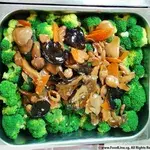 三菇西兰花 Broccoli w/ Assorted Mushroom
