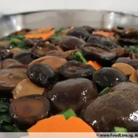 Click to see 香菇芥兰 Kailan w/Mushrooms