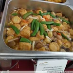 Braised Egg Beancurd and Vegetables in Silky Egg Gravy 红烧豆腐