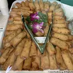 Vegetarian Spring Roll with Sweet Sauce