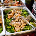 Broccoli w/ Crabmeat & Mushroom 蒜香蟹肉西兰花