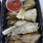 Deep Fried Pandan Leaf Chicken w Thai Chilli 酥炸香兰鸡沾泰式酱 <i>Serves 5 - 6 pax</i>