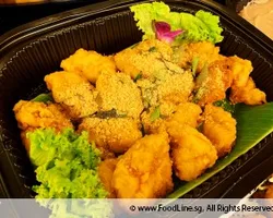 Golden Fish Fillet with Crispy Cereal Flakes（麦片鱼片） | Customer Photo | Le Xin Catering Group Pte Ltd