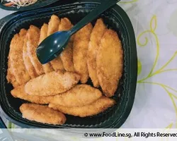 Breaded Fish Fillet with Cheesy Mayo 黄金面包鱼柳与芝士蛋黄酱 | Customer Photo | QQ Catering