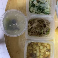 Click to see Lunch/Dinner Tingkat (5 Days, 3 Dishes + Soup OR 4 Dishes)