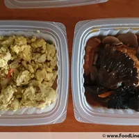 Click to see Lunch Tingkat (20 Days, 3 Dishes + Soup OR 4 Dishes)
