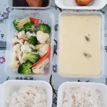14 Days Lunch Tingkat Package  (Incl. Weekends)