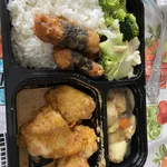 5 Days Lunch Tingkat Package (Weekdays Only)