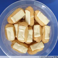 Click to see Mini Chocolate Eclair