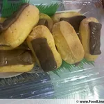Mini Chocolaté Éclair &Home-Made Curry Puff