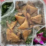 Deep Fried Curry Samosa 咖哩角