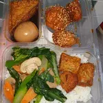 5 Days Lunch Tingkat Package (Weekdays Only)