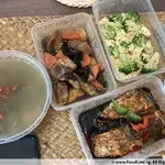 Traditional Tingkat Series - 8 Days TRIAL promo (3 Dishes 1 Soup / 4 Dishes ) *FIRST TIME* only