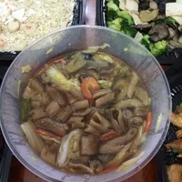 Click to see Braised Sea Cucumber (红烧海参)