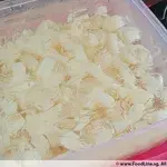 龙眼杏仁豆腐       Almond Jelly Longan