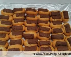 Mini Chocolate Éclair 迷你巧克力卜 | Customer Photo | Xiang's Catering