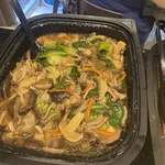 Braised Green Vegetable with Mixed Mushroom 什菇扒时蔬